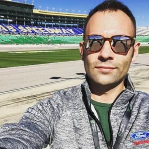 Meet your Posher, Justin